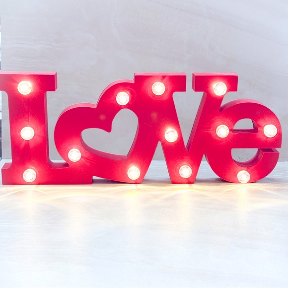 LOVE LED SIGN  NWOT - Picture 3 of 3